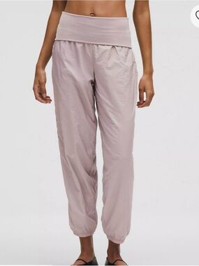 Lululemon lightweight fold over waist jogger in muave grey